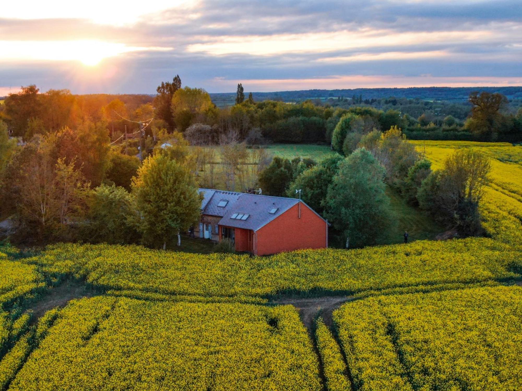 Bed and Breakfast Au Bouton Dort Sainte-Gauburge-Sainte-Colombe Exteriér fotografie